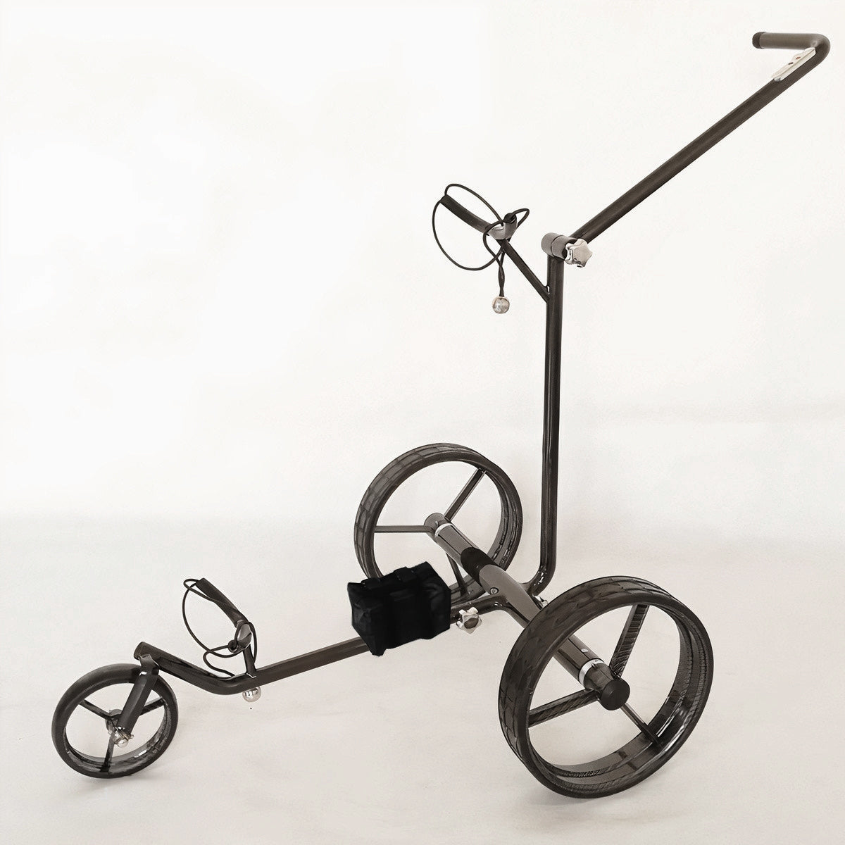 chariot de golf pour golf suisse en carbone électrique PHENOM-1800